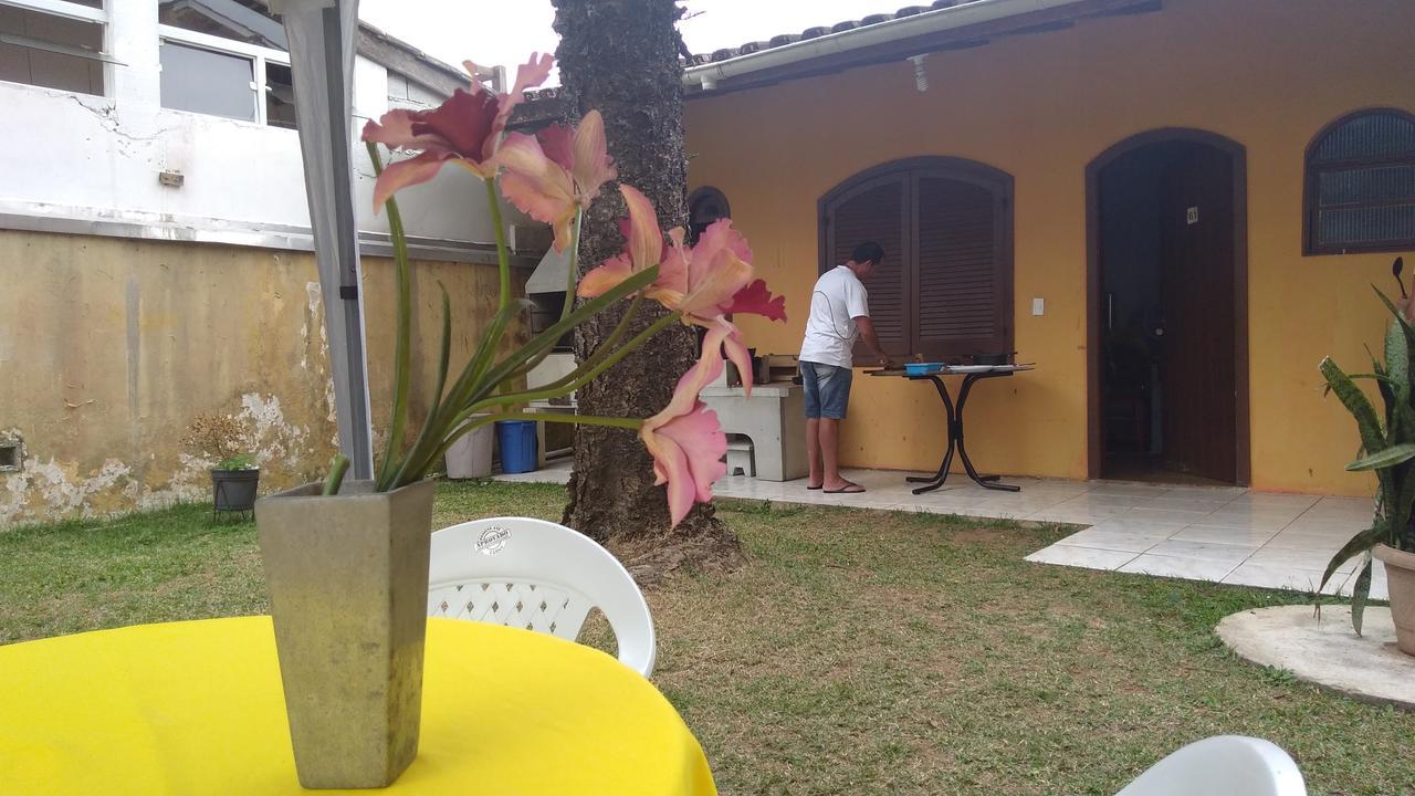 Hostel Balneario Copacabana Caraguatatuba Exterior foto